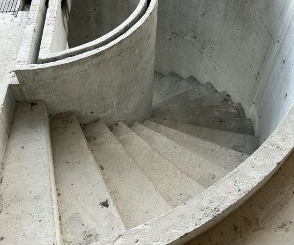 20250506_022841697_iOS-Medium